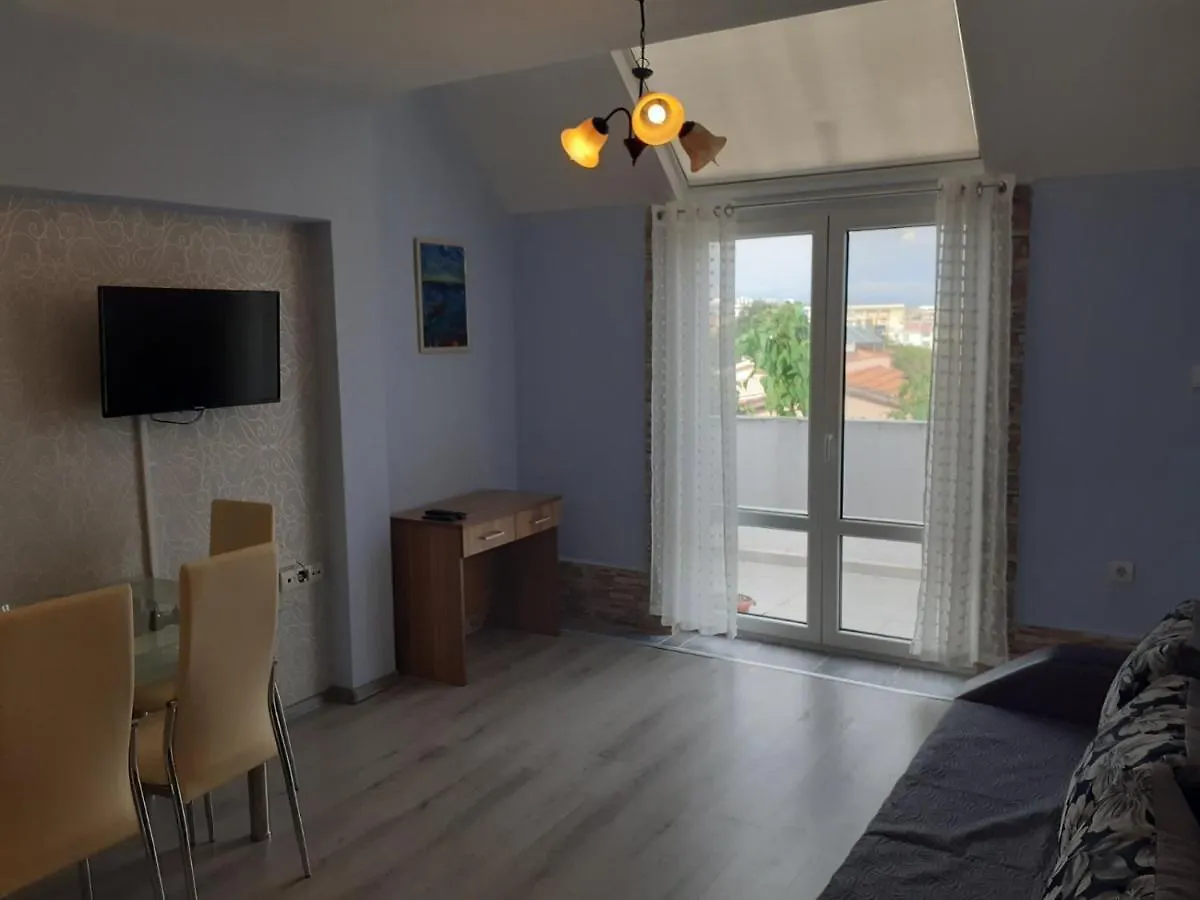 Art Apartment - Valentina Burgas City Bulgarien