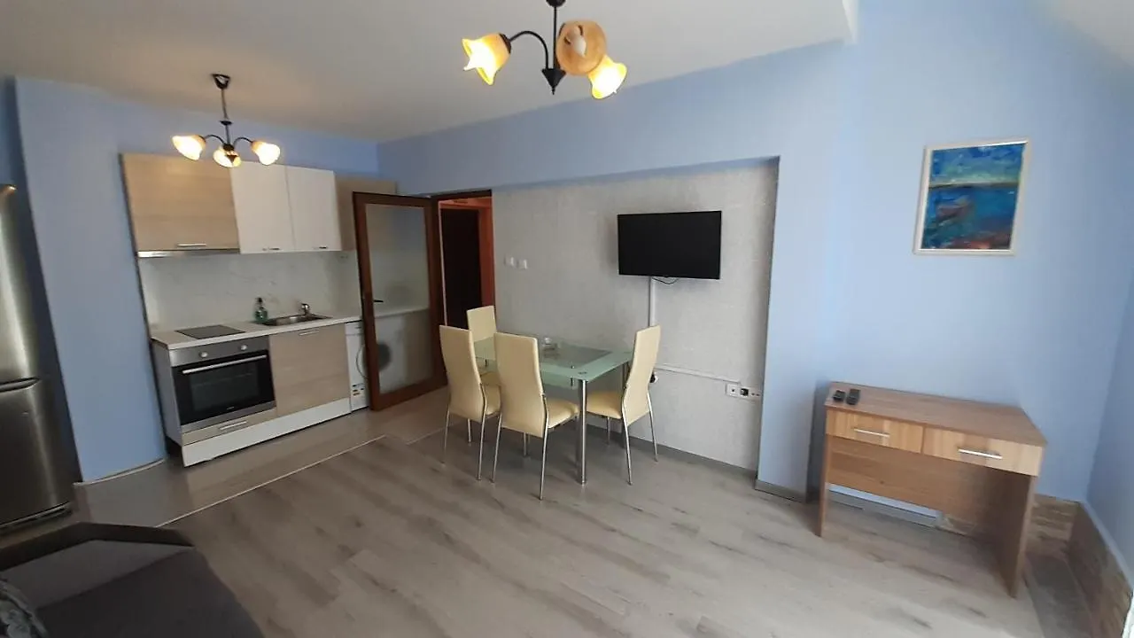 Art Apartment - Valentina 부르가스